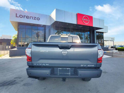 2024 Nissan Titan SV