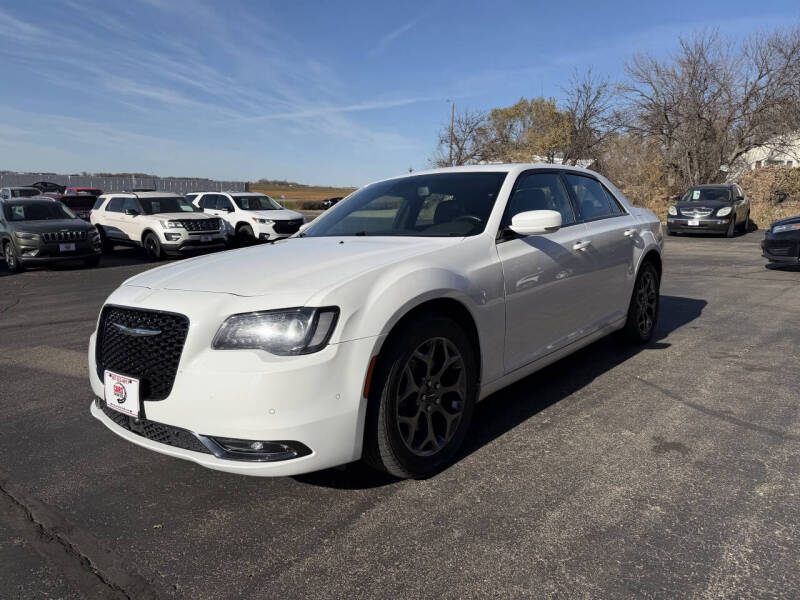 2018 Chrysler 300 S