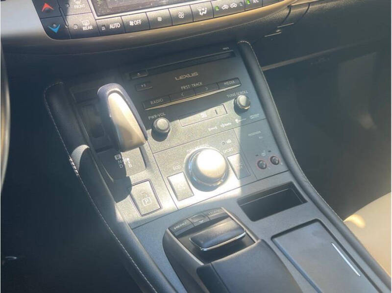 2014 Lexus CT 200h
