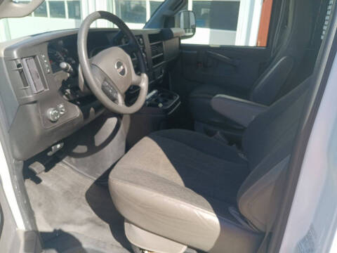 2023 GMC Savana 2500