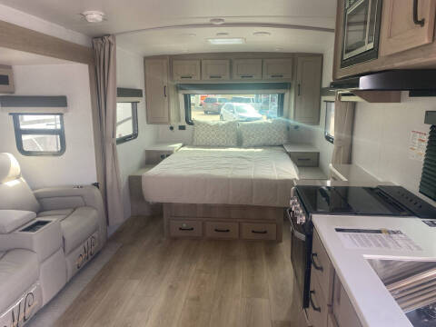 2025 Flagstaff MICROLITE 22FBS