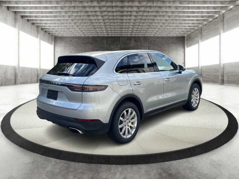 2023 Porsche Cayenne E-Hybrid