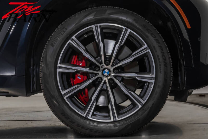 2022 BMW X5 M50i