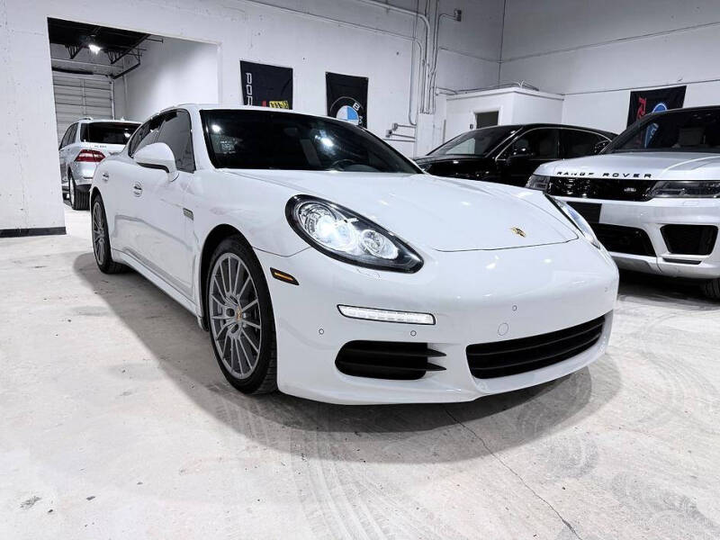 2016 Porsche Panamera