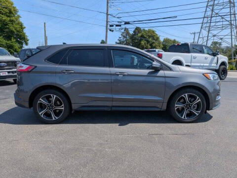 2022 Ford Edge ST