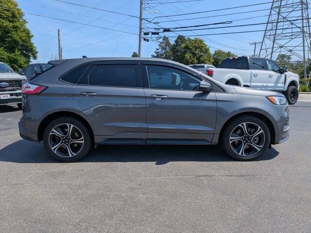 2022 Ford Edge ST