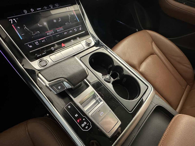 2022 Audi Q8 quattro Prestige 55 TFSI