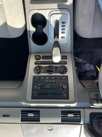 2005 Ford Five Hundred SE