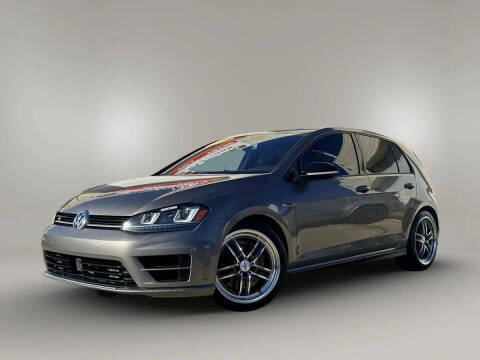2017 Volkswagen Golf R 4Motion
