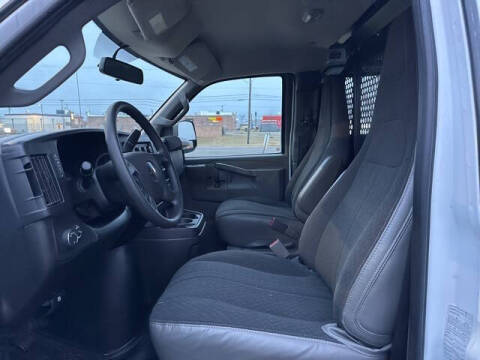 2024 Chevrolet Express 2500