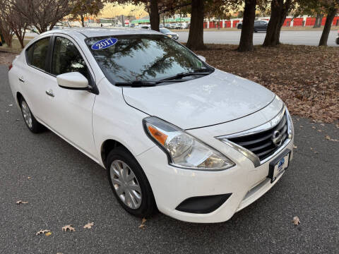 2017 Nissan Versa 1.6 SV