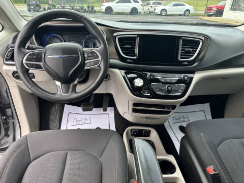 2017 Chrysler Pacifica Touring