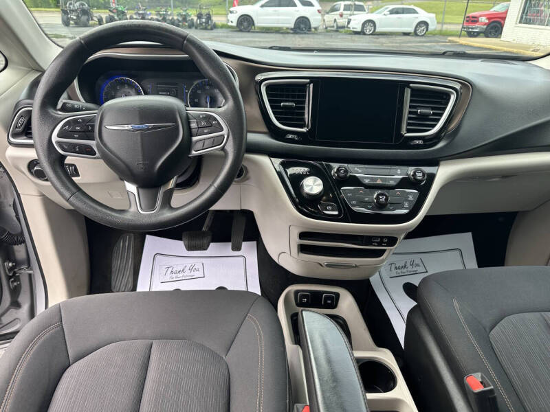 2017 Chrysler Pacifica Touring
