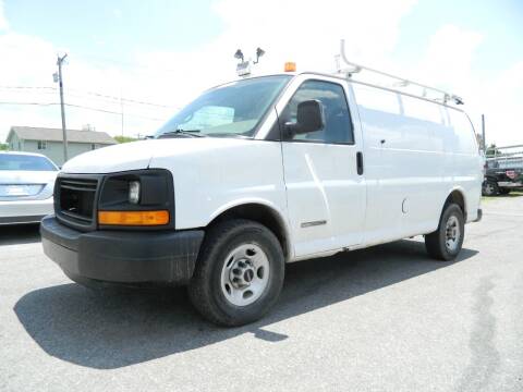 2006 GMC Savana for sale at Auto House Of Fort Wayne in Fort Wayne IN