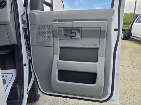 2022 Ford E-Series