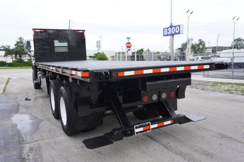 2015 Freightliner M2 106