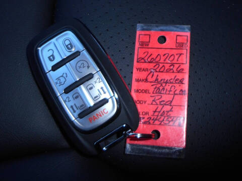 2026 Chrysler Pacifica Select