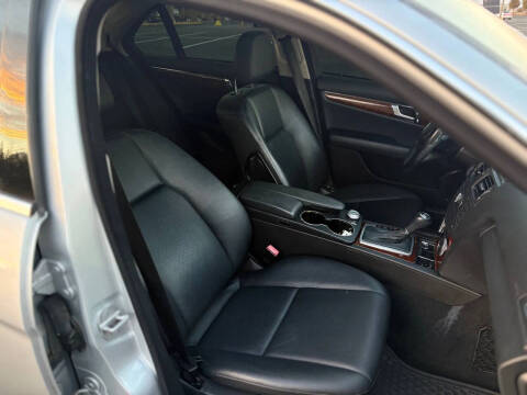 2011 Mercedes-Benz C-Class