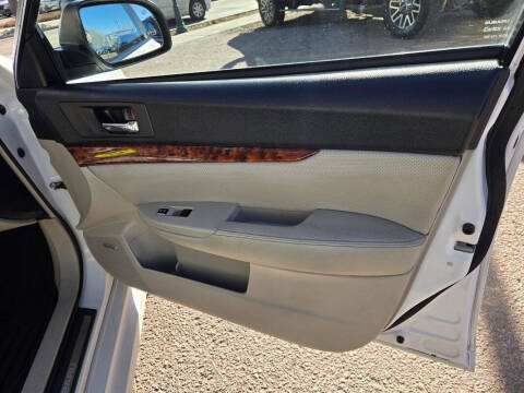 2011 Subaru Legacy 3.6R Limited