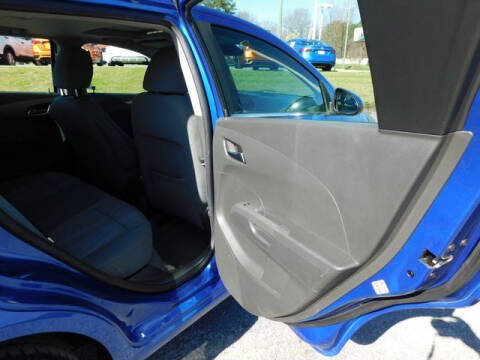 2016 Chevrolet Sonic LT Auto