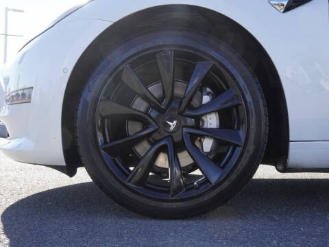 2020 Tesla Model 3 Standard Range Plus