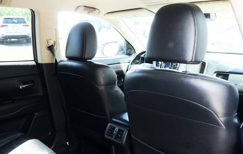 2020 Mitsubishi Outlander SEL
