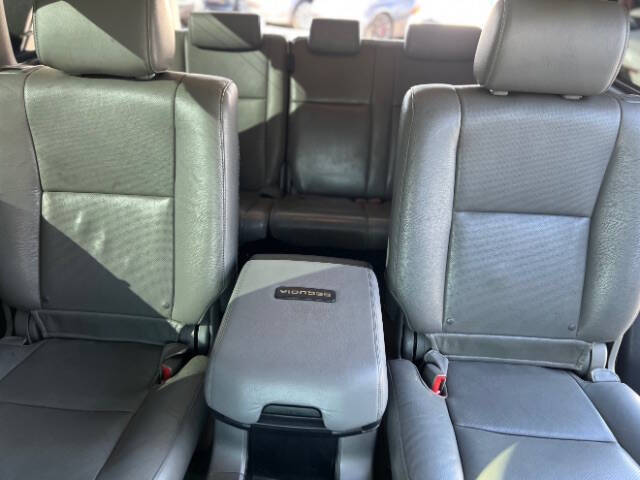 2011 Toyota Sequoia Platinum