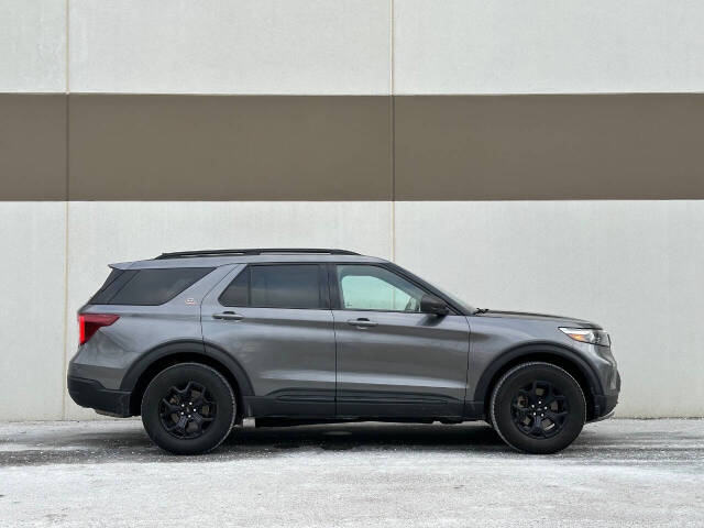 2022 Ford Explorer for sale at Phoenix Motor Co in Romulus, MI