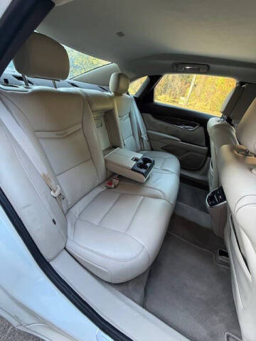 2013 Cadillac XTS Luxury Collection