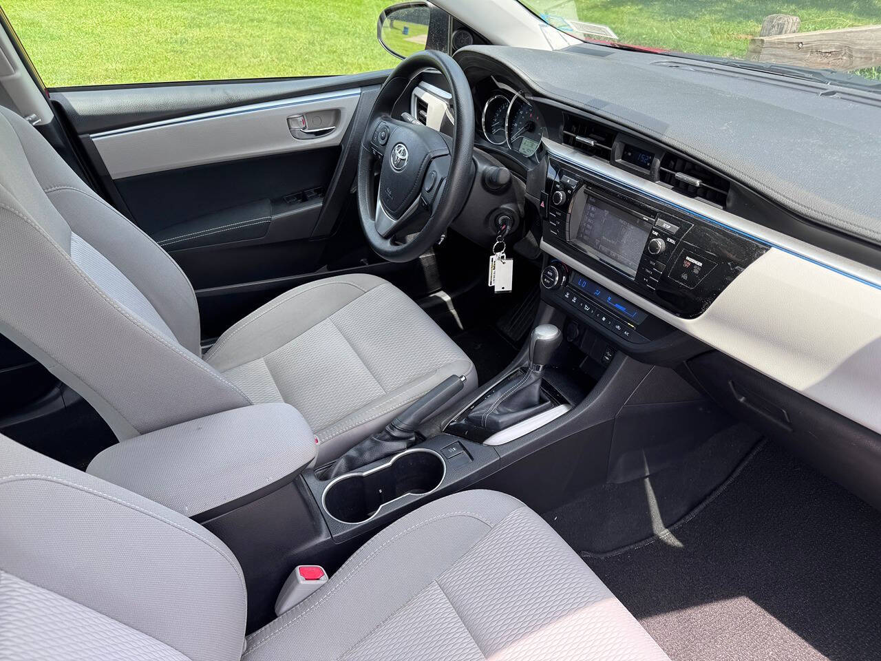 2015 Toyota Corolla 17