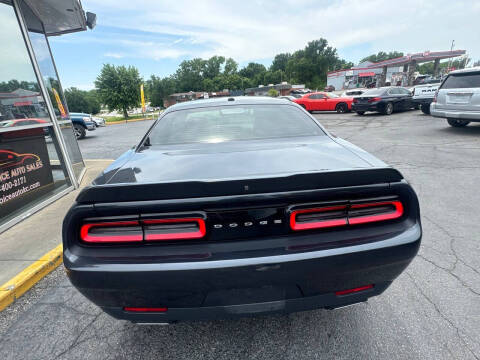 2018 Dodge Challenger SXT Plus