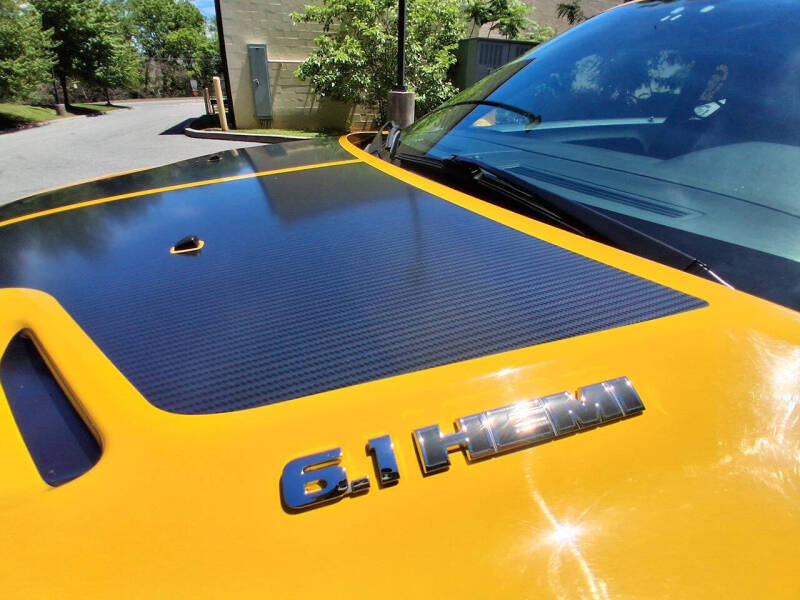 2010 Dodge Challenger SRT8