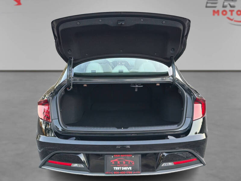 2023 Hyundai Sonata SE