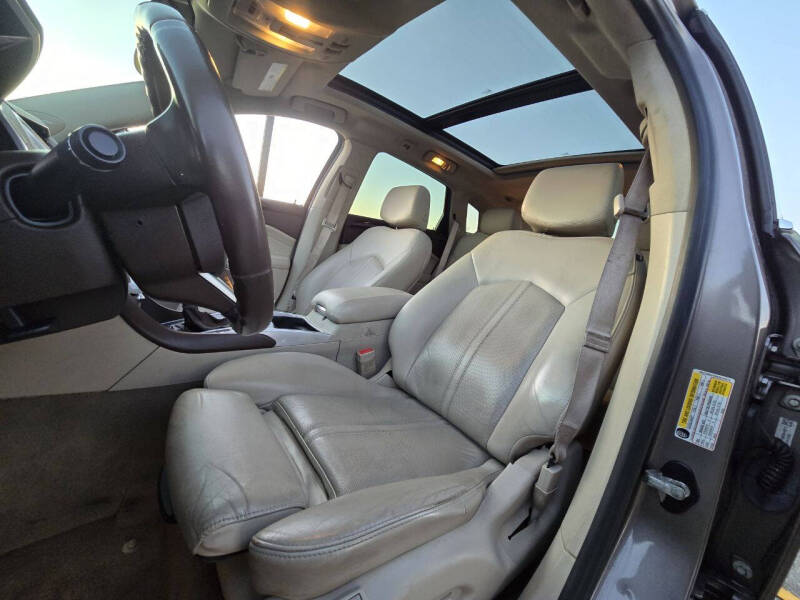 2011 Cadillac SRX Luxury Collection