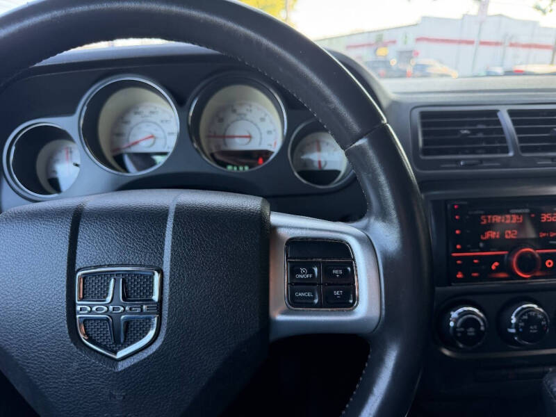 2013 Dodge Challenger SXT