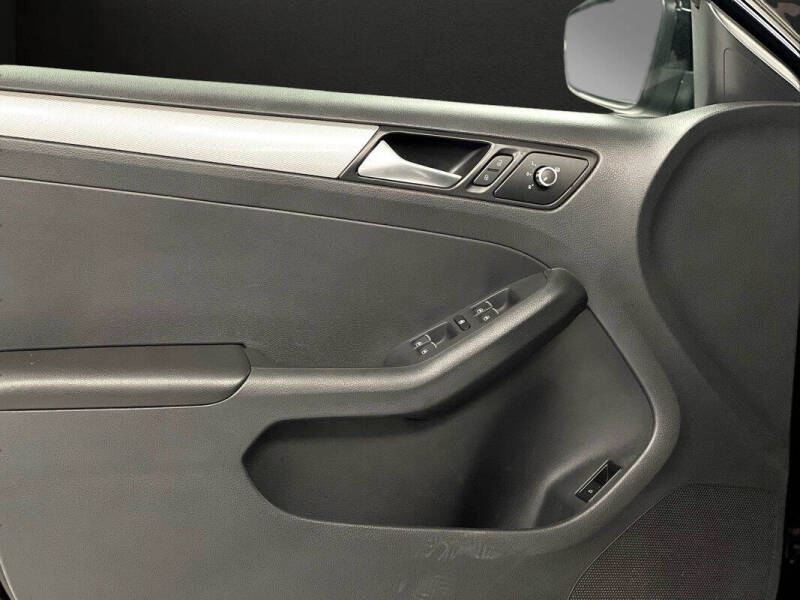 2015 Volkswagen Jetta