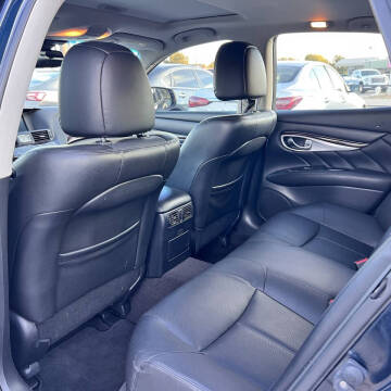 2018 Infiniti Q70 3.7 Luxe