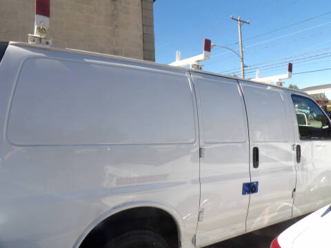 2017 Chevrolet Express 2500