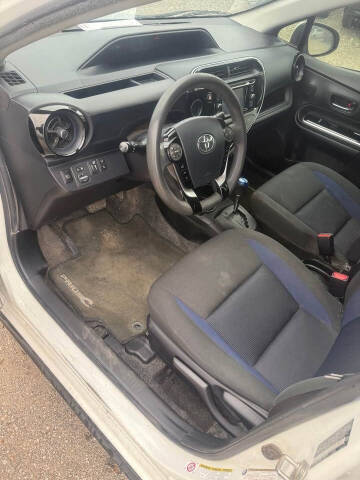 2018 Toyota Prius c Two