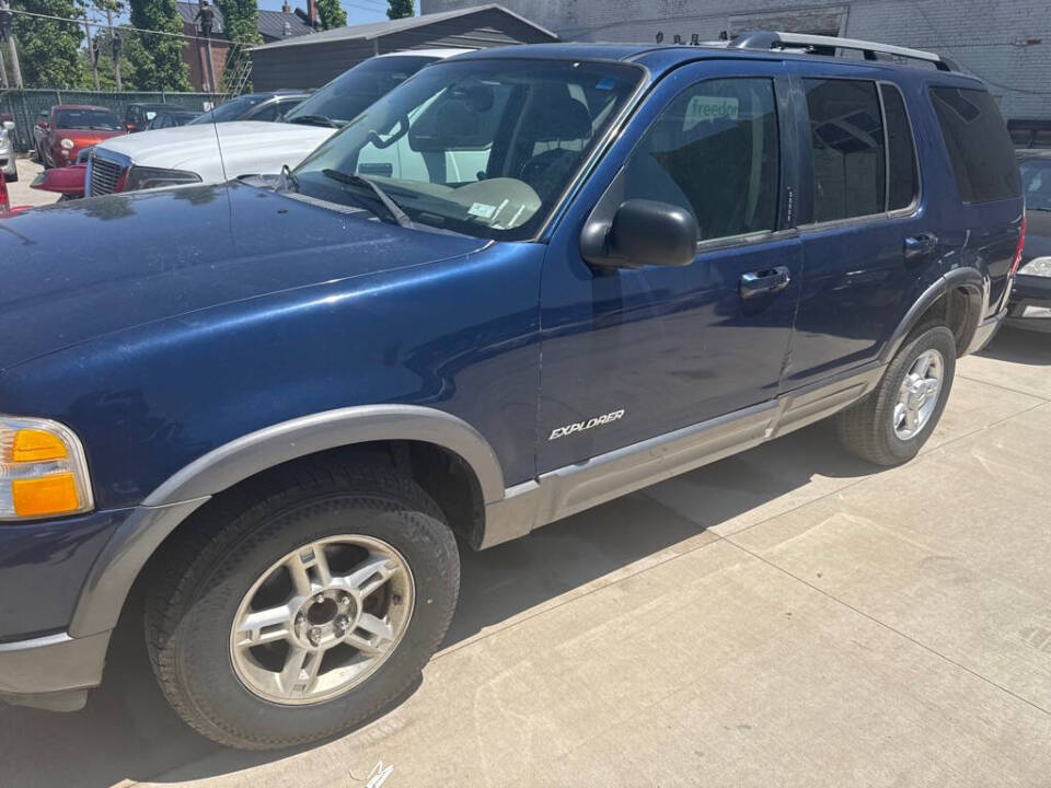 2004 Ford Explorer