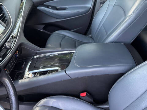 2022 Buick Enclave Essence