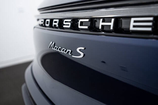 2025 Porsche Macan