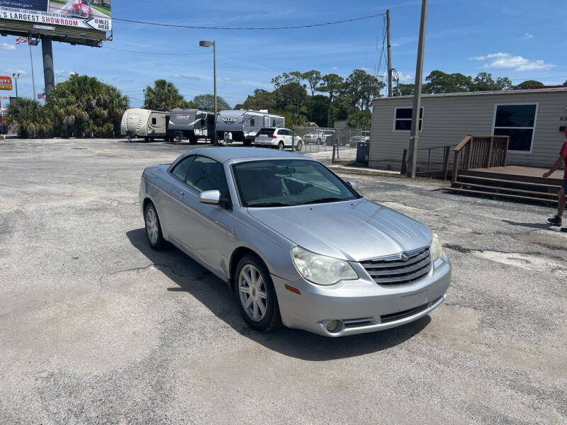 2008 Chrysler Sebring for sale at Friendly Finance Auto Sales in Port Richey FL