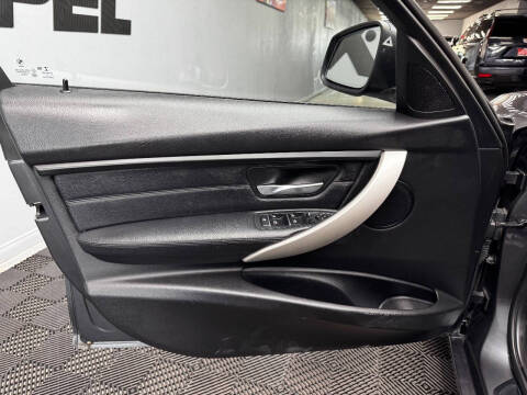 2018 BMW 3 Series 320i xDrive