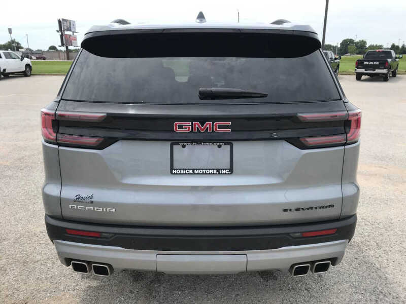 2025 GMC Acadia Elevation