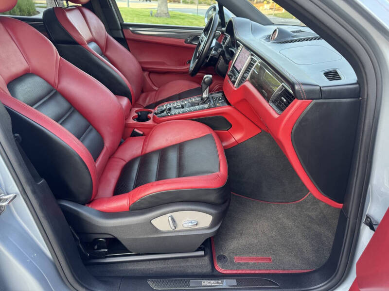 2018 Porsche Macan GTS