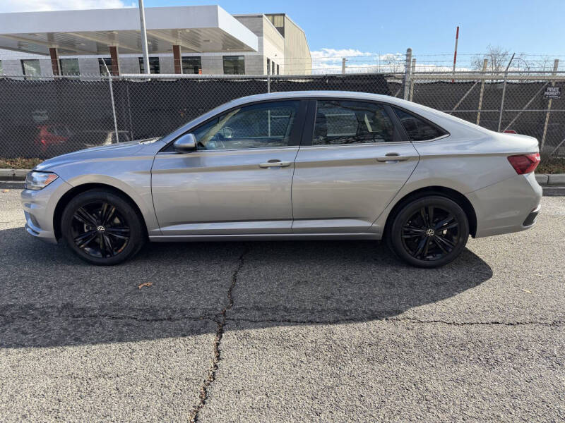 2022 Volkswagen Jetta SE