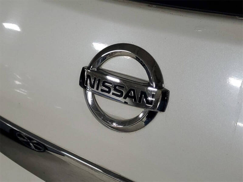 2011 Nissan Rogue S Krom