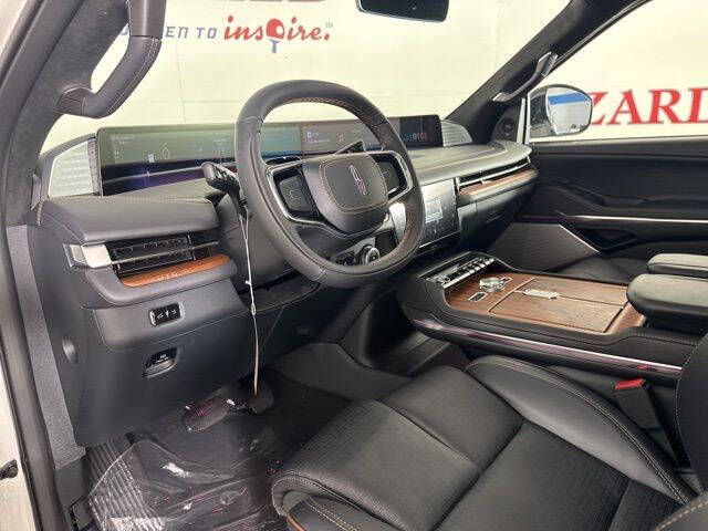 2025 Lincoln Navigator Black Label