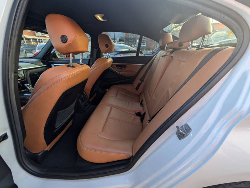 2018 BMW 3 Series 330i